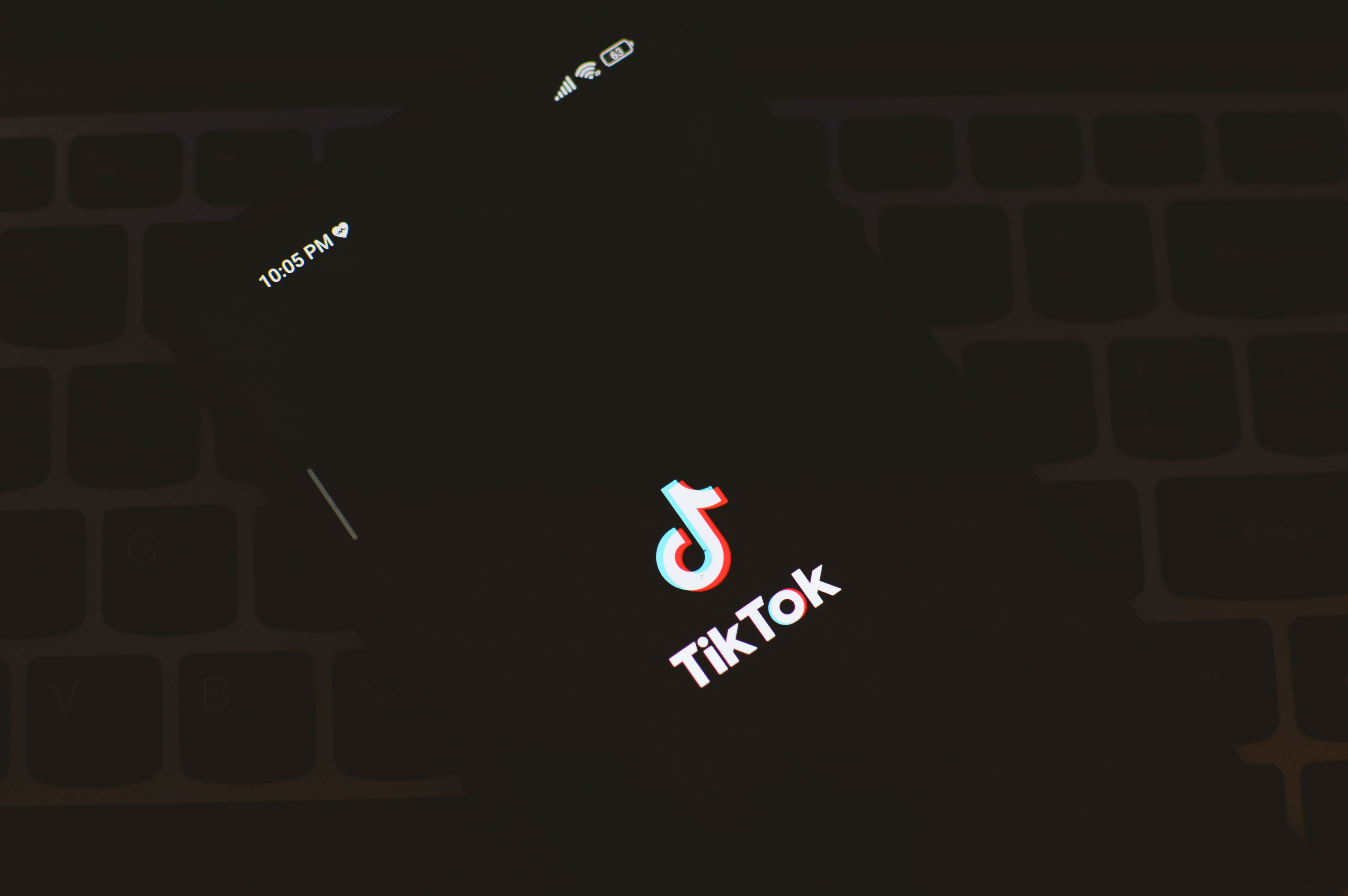 AI 如何提升 TikTok 内容生产效率？从脚本、剪辑到数据复盘
